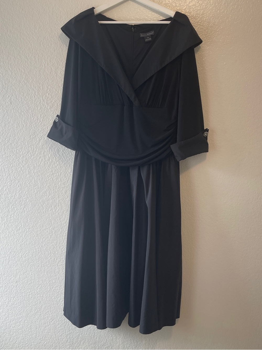 Jessica Howard Elegant Black Midi Dress with Draped Bodice
